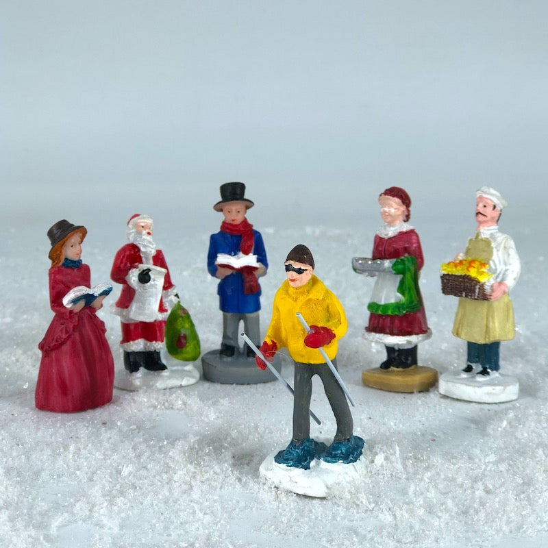 648390 Christmas Figure Set