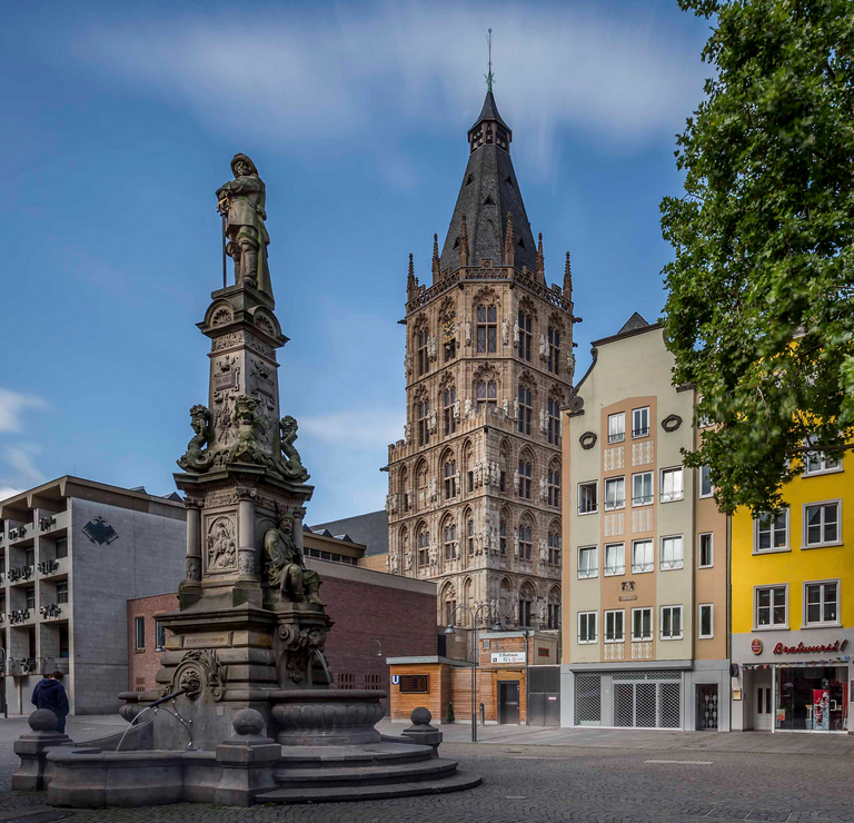 OF026 Cologne Town Hall
