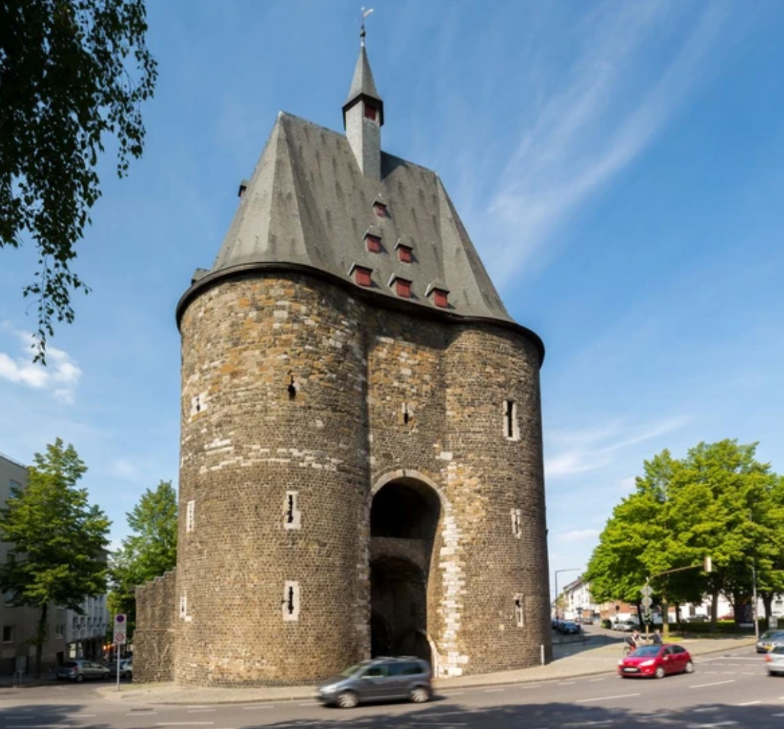 B100 - Marchiertor in Aachen