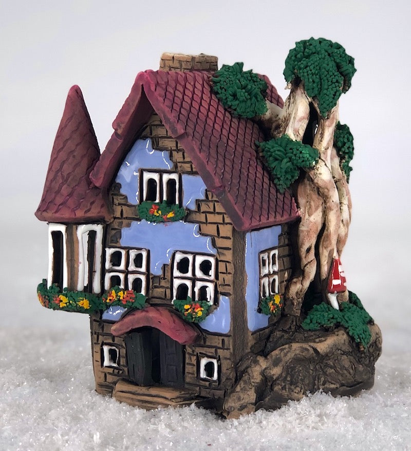 R320 House with tree and tower
