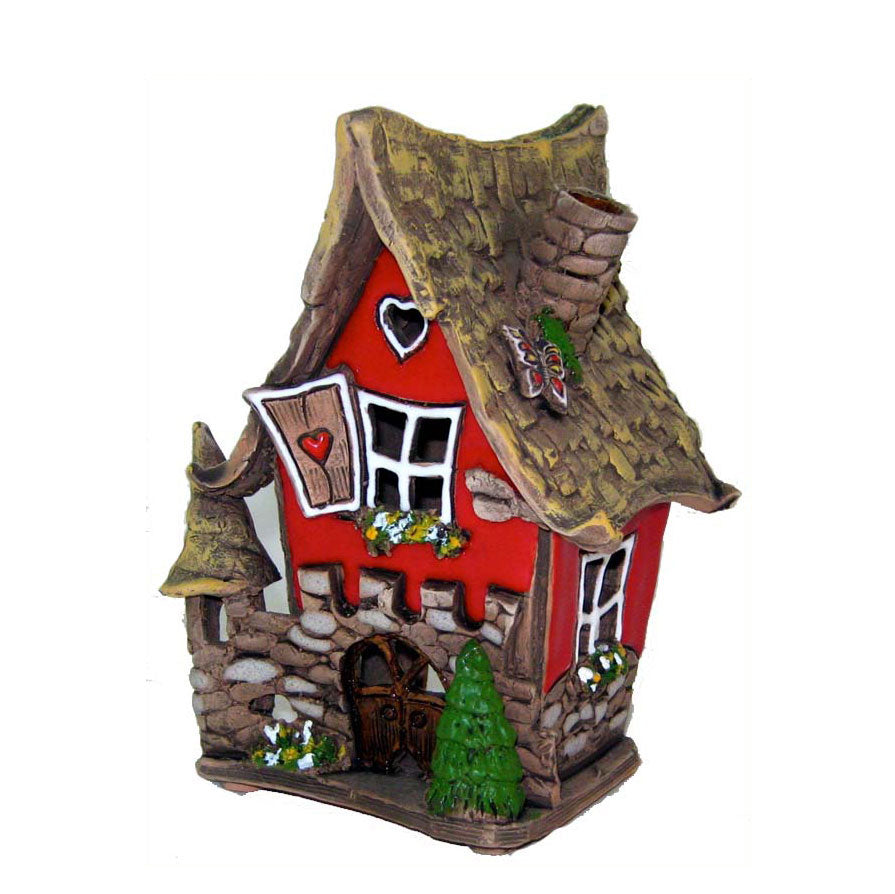 R082 Red smokehouse with heart