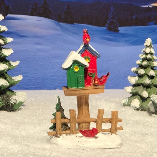 24031 Birdhouse
