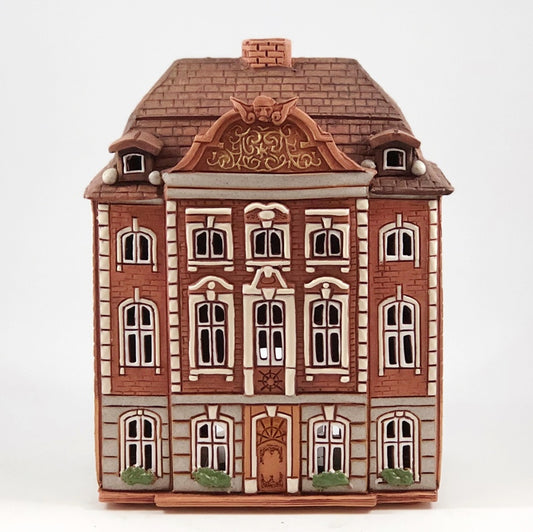 C037 Wasp House Aachen