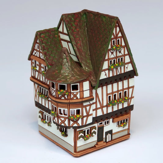D063 - Half-timbered house "Pension"