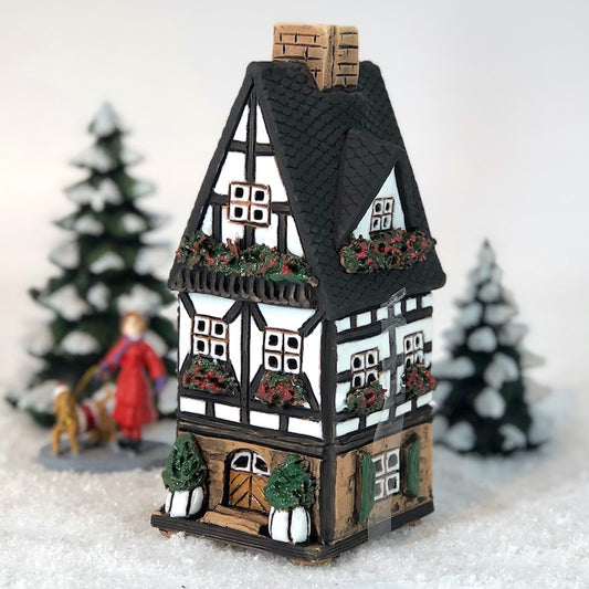 A507 Half-timbered house with flowers