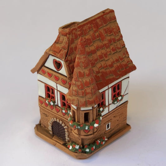 R084 Smokehouse Herzilein